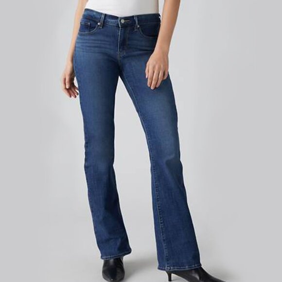 Levi's Classic Bootcut Women's Jeans (Size 28) - Picture 1 of 15